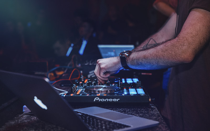 Jam Tangan Disc Jockey