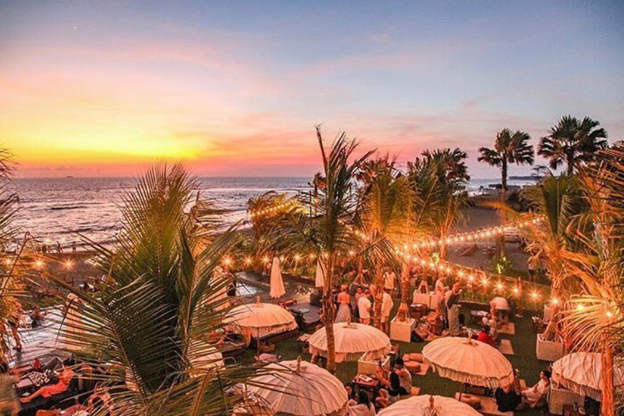 tempat tahun baru di bali - the lawn canggu
