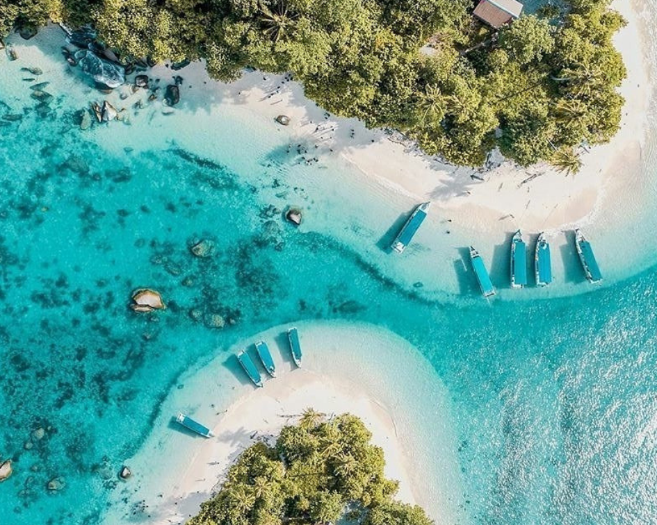 Pantai Tanjung Tinggi dan Tanjung Kelayang