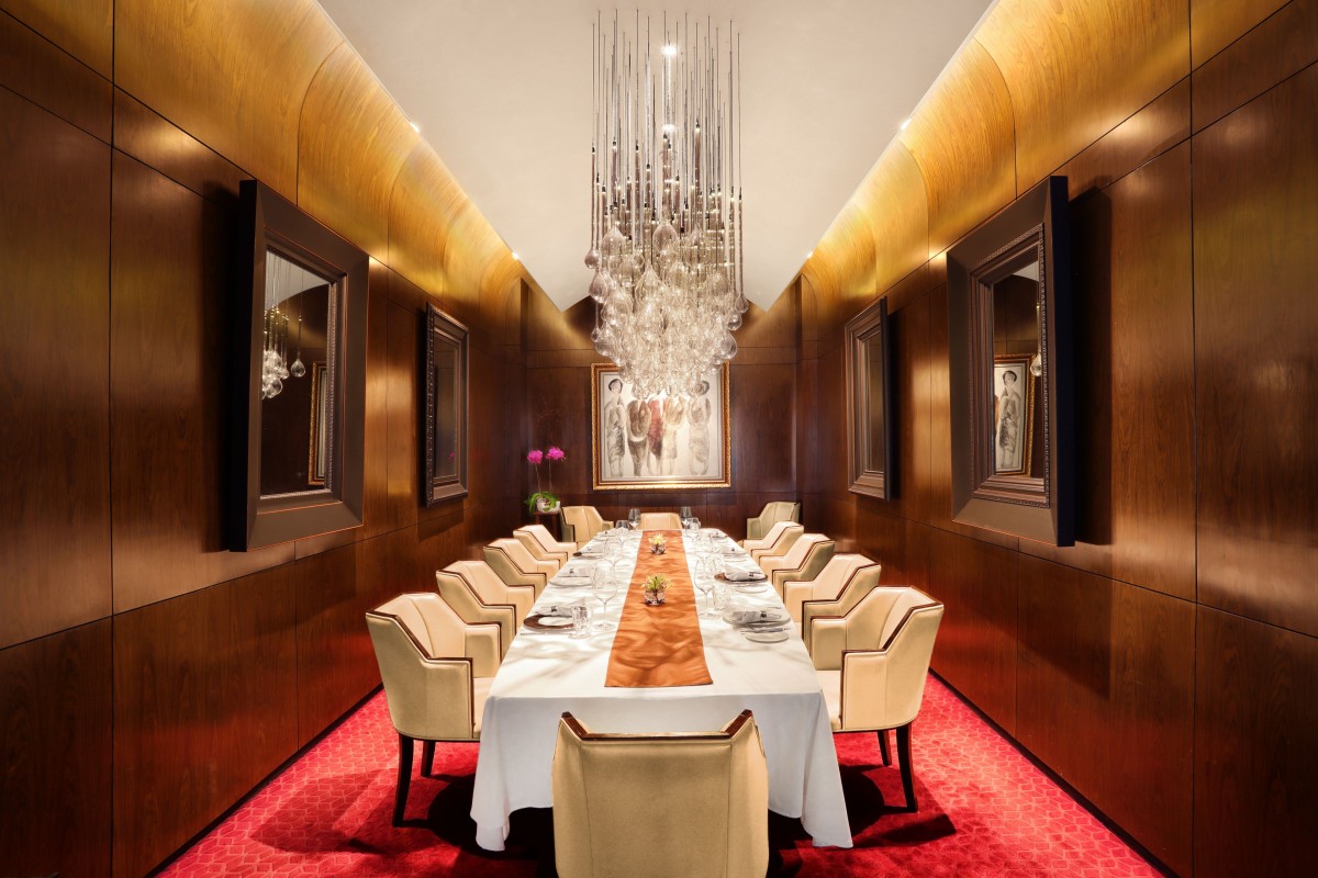 Restoran Romantis di Jakarta Amuz