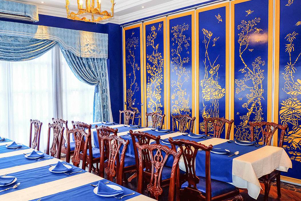 Atmosfer unik Eastern Opulence