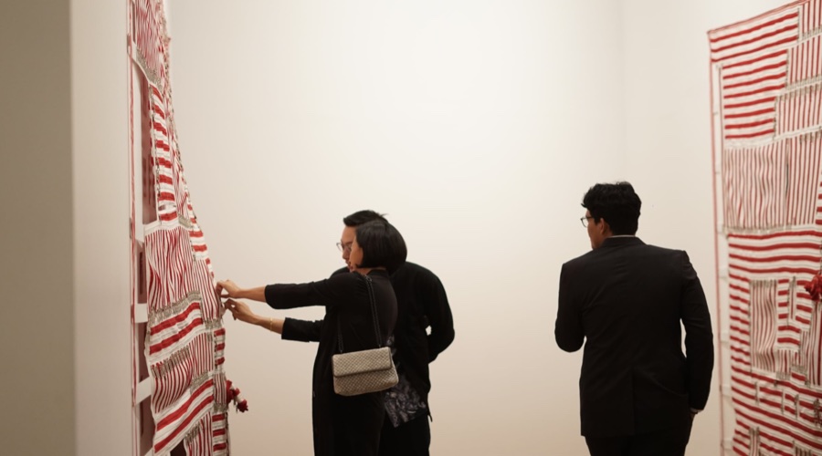 Karya Karya Dunia Dalam Berita