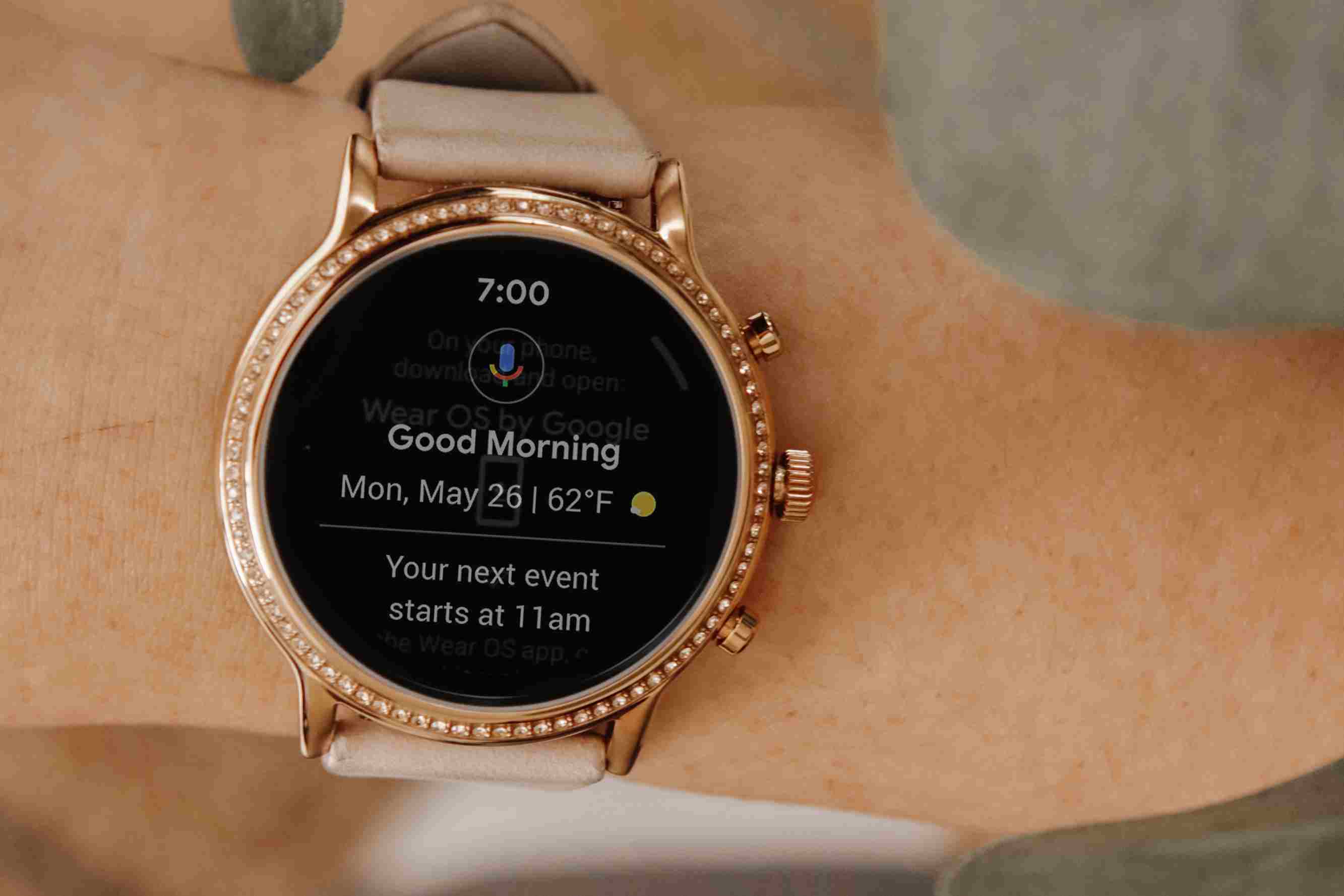 holiday gift berdasarkan karakter fossil gen 5