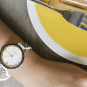 cara membersihkan jam tangan dari Wabah virus corona